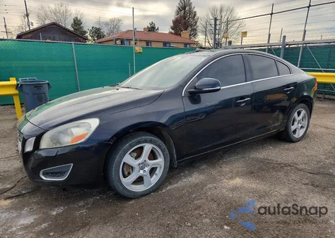 2013 Volvo S60 T5 from USA, damaged, VIN YV1612FHXD2202560